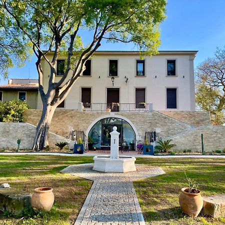 Bastide Beaudinard Acomodação com café da manhã Aubagne Exterior foto
