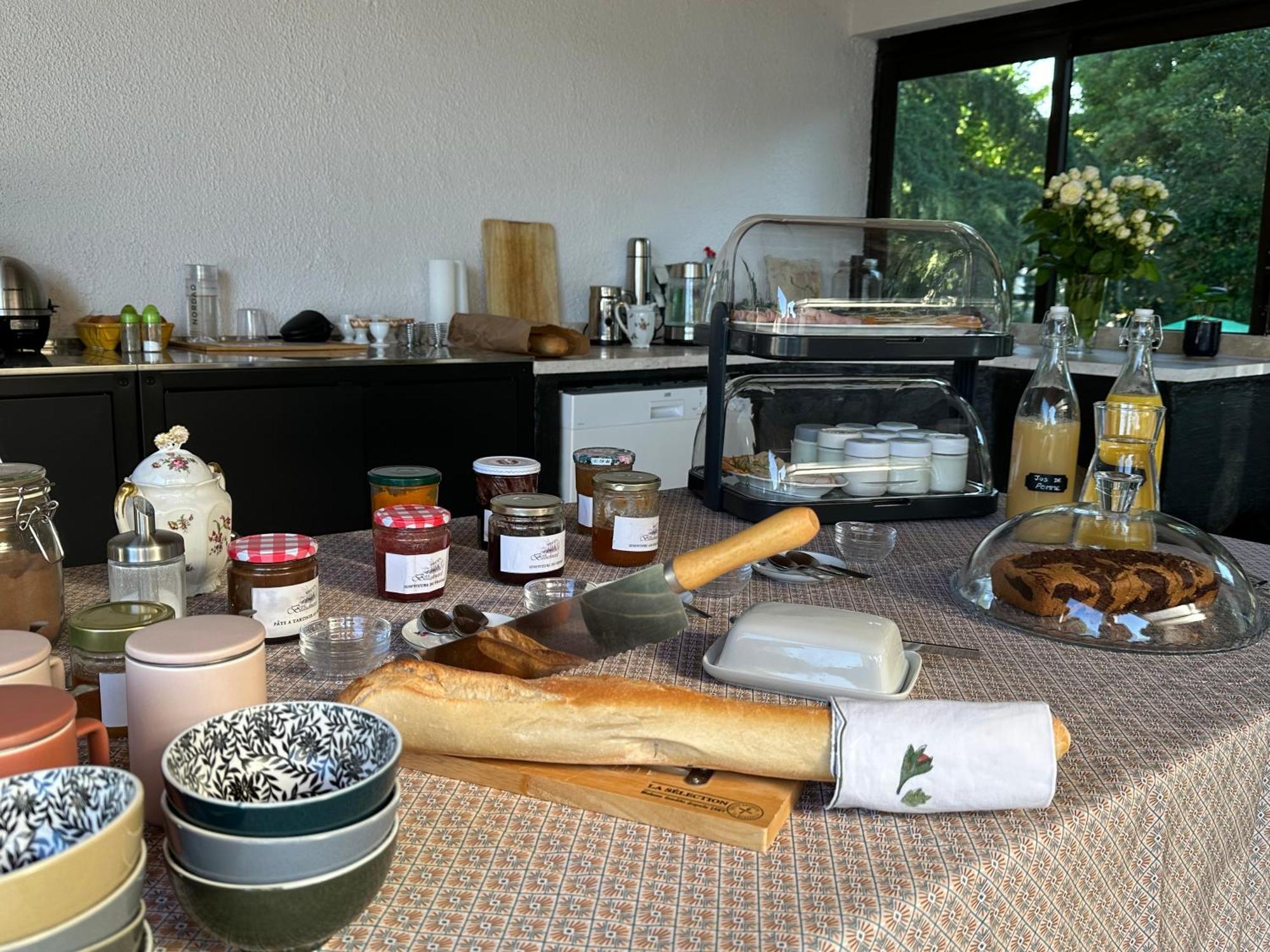 Bastide Beaudinard Acomodação com café da manhã Aubagne Exterior foto